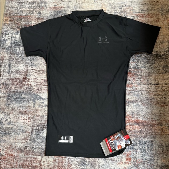 Men’s Under Armor Compression Fit Shirt - Picture 1 of 5